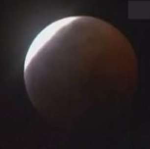 Eclipse lunar delicia contempladores da Lua