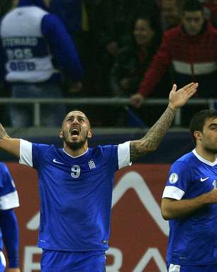 Recuada, Grécia empata com Romênia e se classifica para Copa de 2014