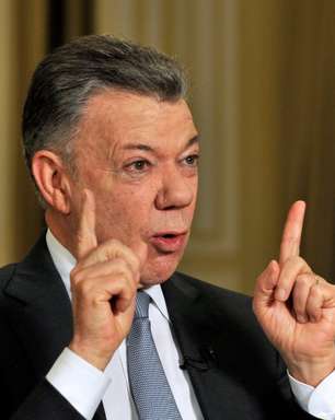 Santos: "O que Bolsonaro faz prejudica América Latina toda"