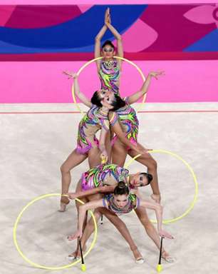 Brasil é ouro na ginástica em prova do conjunto de arcos e massas