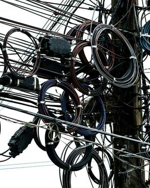 Anatel e Aneel avançam na ideia da Entidade Administradora de Postes para a solução do problema