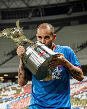 Com a marca de 12 anos pelo clube, Max Walef expressa gratidão pelo Fortaleza