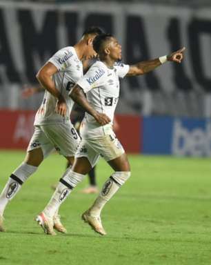 Marinho perde pênalti, se recupera e Santos vence o Ceará