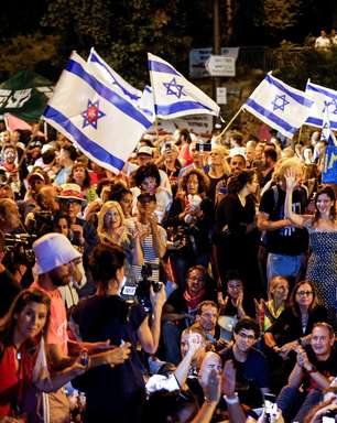 Parlamento aprova nova coalizão e encerra governo Netanyahu