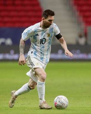Messi quebra recorde e Argentina goleia Bolívia
