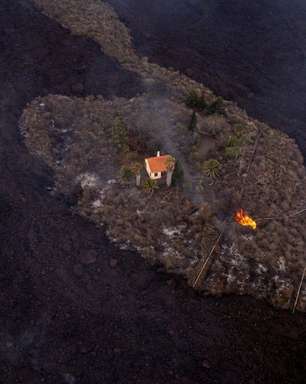 Vulcão em erupção nas Canárias: casa escapa por 'milagre' da lava; veja imagem
