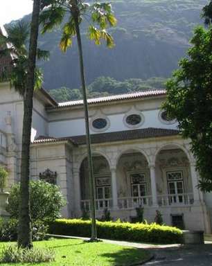 Bandidos invadem residência do cônsul de Portugal no Rio