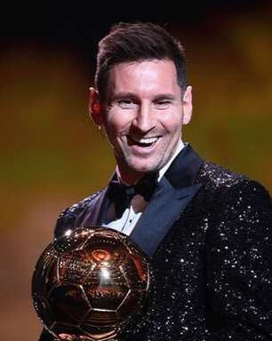 Messi iguala recorde de Pelé ao vencer 7ª Bola de Ouro