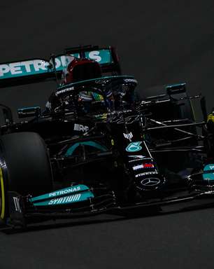 Verstappen erra no fim e Hamilton garante a pole na Arábia