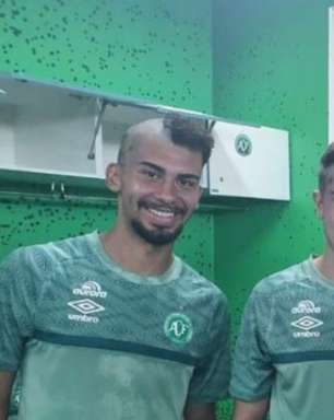 Bruno Elesbão passa por trote e sonha com estreia no profissional da Chapecoense