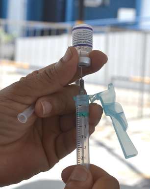 Governo de SP exige comprovante de vacina na volta às aulas