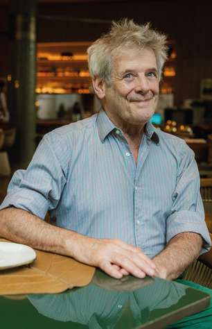 Os deliciosos casos e acasos do chef Charlô Whately: ...