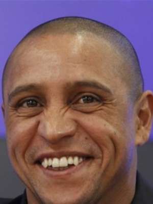 Roberto Carlos deixa comando do Sivasspor após nova derrota