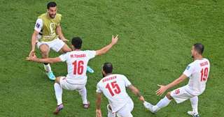 Irã vence e se torna a 3ª seleção classificada para a Copa de 2018 -  Superesportes