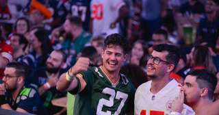 Brasileiro realiza sonho de jogar em Wembley, mas como jogador de futebol  americano