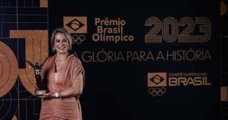Equipe feminina do Brasil fatura prata inédita no Campeonato Mundial de  Ginástica