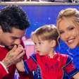 Virginia e Zé Felipe posam juntos em festa de aniversário de filho caçula
