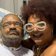 'Ninguém viu minha solidão', diz esposa de Arlindo Cruz em biografia de cantor