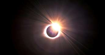 313478125-o-eclipse-total-que-vai-escurecer-o-ceu-e-resgata-a-historia-da-mulher-que-desafiou-sua-epoca-para-revolucionar-a-astronomia.jpg Foto: fdr