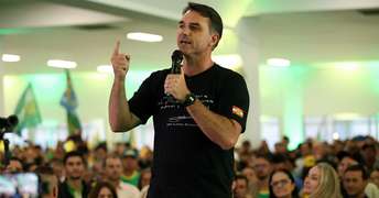 FLAVIO-BOLSONARO_SEM-TXT.jpg Foto: