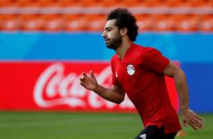 Salah fica no banco na estreia do Egito contra o Uruguai