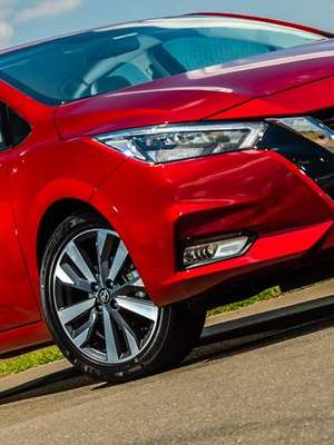 Novo Nissan Versa 1.6 eleva padrão dos sedãs; confira teste