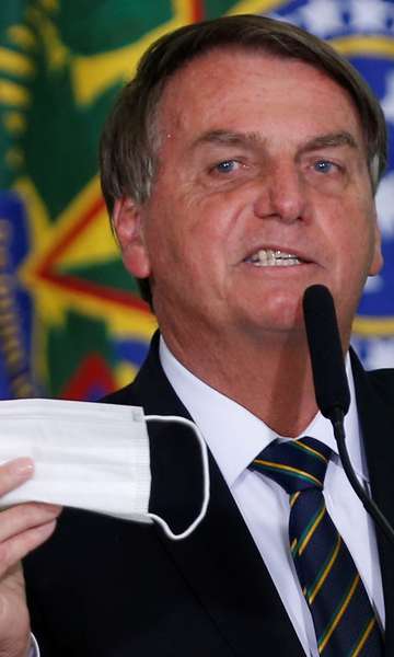 "Gripezinha", "virar jacaré": relembre 10 frases de Bolsonaro sobre covid-19
