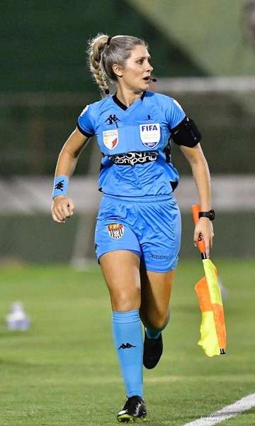 Primeiro trio feminino de arbitragem da história da Copa 