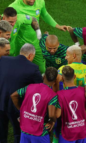 Tite faz 'dança do pombo', affair de Neymar e mais: veja o que rolou nesta 2ª na Copa 