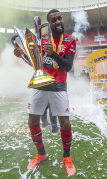 Confira as 10 contratações mais caras do futebol brasileiro em 2023