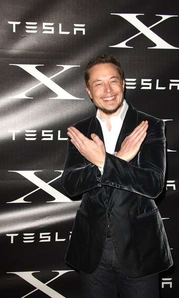 Por que Elon Musk é obcecado pela letra "X"?