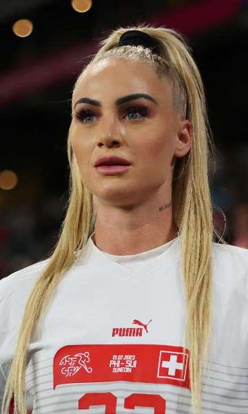 Copa Feminina: quem é a jogadora suíça que namorou jogador brasileiro?