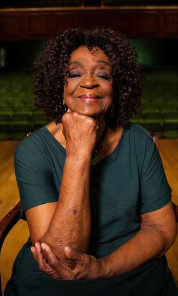 O pioneirismo e a arte de L&eacute;a Garcia