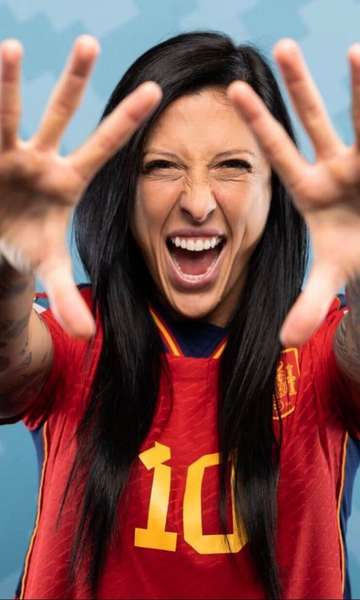Jenni Hermoso: quem é a jogadora que foi beijada na premiação da Copa do Mundo?