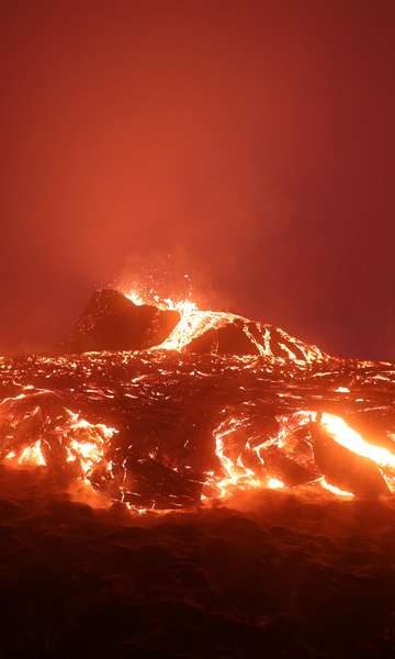 Como os vulcões entram em erupção?