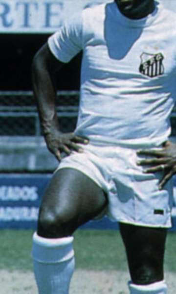 H&aacute; 83 anos, nascia Pel&eacute;: relembre feitos e recordes do Rei do Futebol