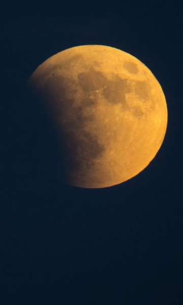 Eclipse penumbral da Lua acontece este mês; saiba como observar