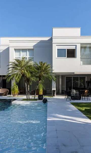 Gabigol reforma casa em SP com detalhe marcante no Flamengo; veja as fotos