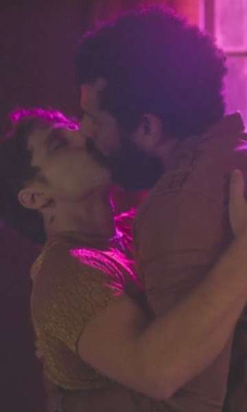 Kelvin e Ramiro se beijam: por que os personagens de "Terra e Paixão" são tão queridos?