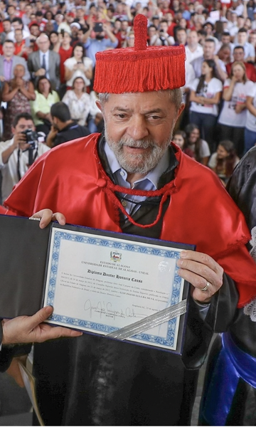 Quantos títulos de doutor honoris causa Lula tem? Entenda significado da titulação