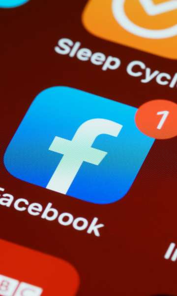 Facebook completa 20 anos; relembre mudanças na rede social