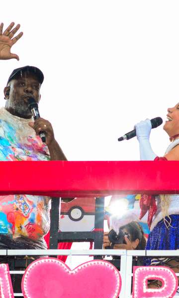Alegria e união marcam 4ª noite de famosos no carnaval em Salvador 