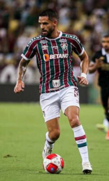 Atuações do Fluminense contra o Vasco: noite de pouca eficiência ofensiva