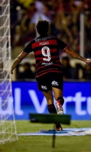 Atuações do Flamengo contra o Bangu: Pedro, o cara dos três gols