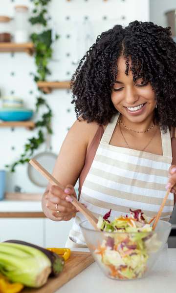 10 dicas para preparar saladas saudáveis e emagrecer