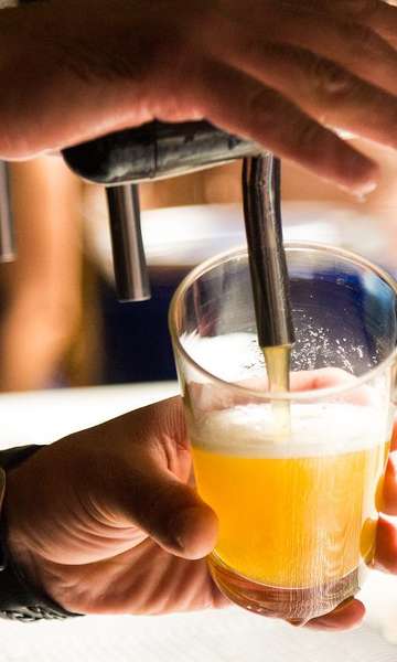 Sabores surpreendentes dão exotismo à popular cerveja