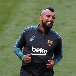 Assim como Suárez, Arturo Vidal também não fica no Barcelona