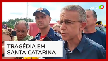 Prefeito de Blumenau suspende aulas e decreta luto de 30 dias após ...