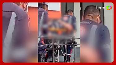 Adolescente é baleado por ex-namorada de 17 anos em escola ...