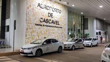 Uso irregular de vagas no estacionamento do Aeroporto de Cascavel ...